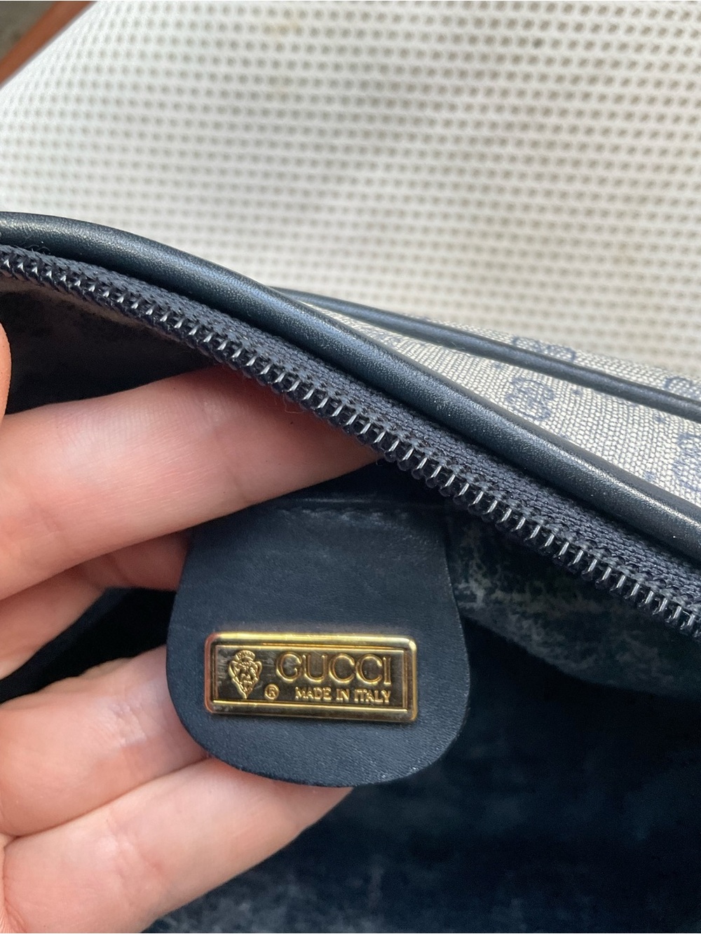 Gucci Bag - Picture 4 of 12